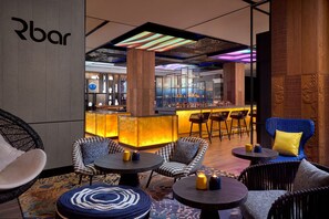 3 bars/lounges, poolside bar