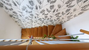 Apartment (2 Bedrooms) | Wohnbereich | Flachbildfernseher