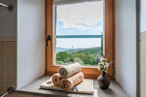 Familie villa, meerdere slaapkamers, uitzicht op gebergte (Pool Villa Lavanda) | Interieur