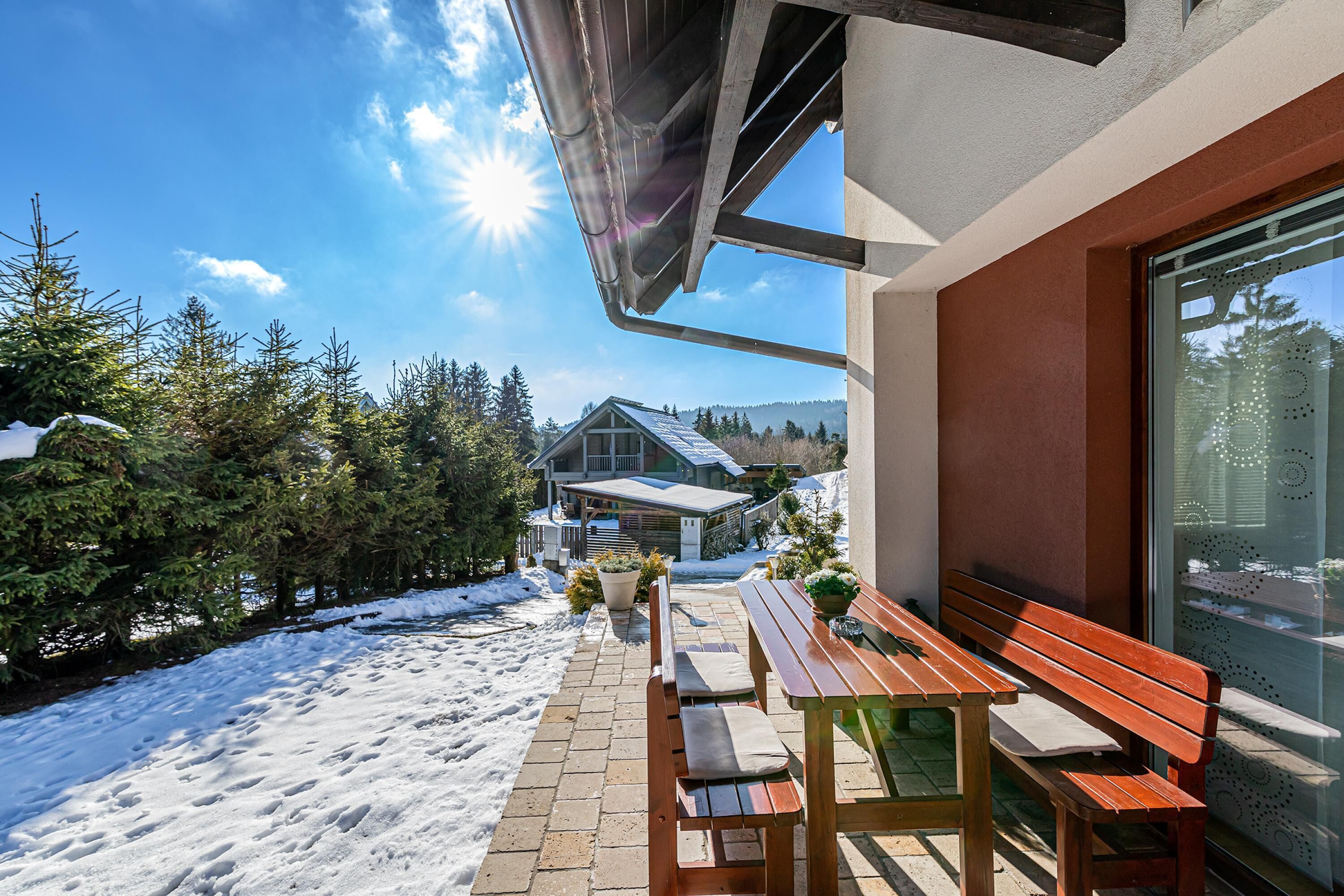 Khu ẩm thực ngoài trời