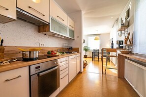 Family Chalet, Multiple Bedrooms, Mountainside (Sunny Weekend Sauna House) | Private kitchen - Sunny Weekend Sauna House (Brezovica)