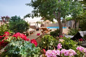 Property grounds - Pool Apartment Bakija (Pakostane)