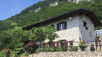 Fachada da propriedade