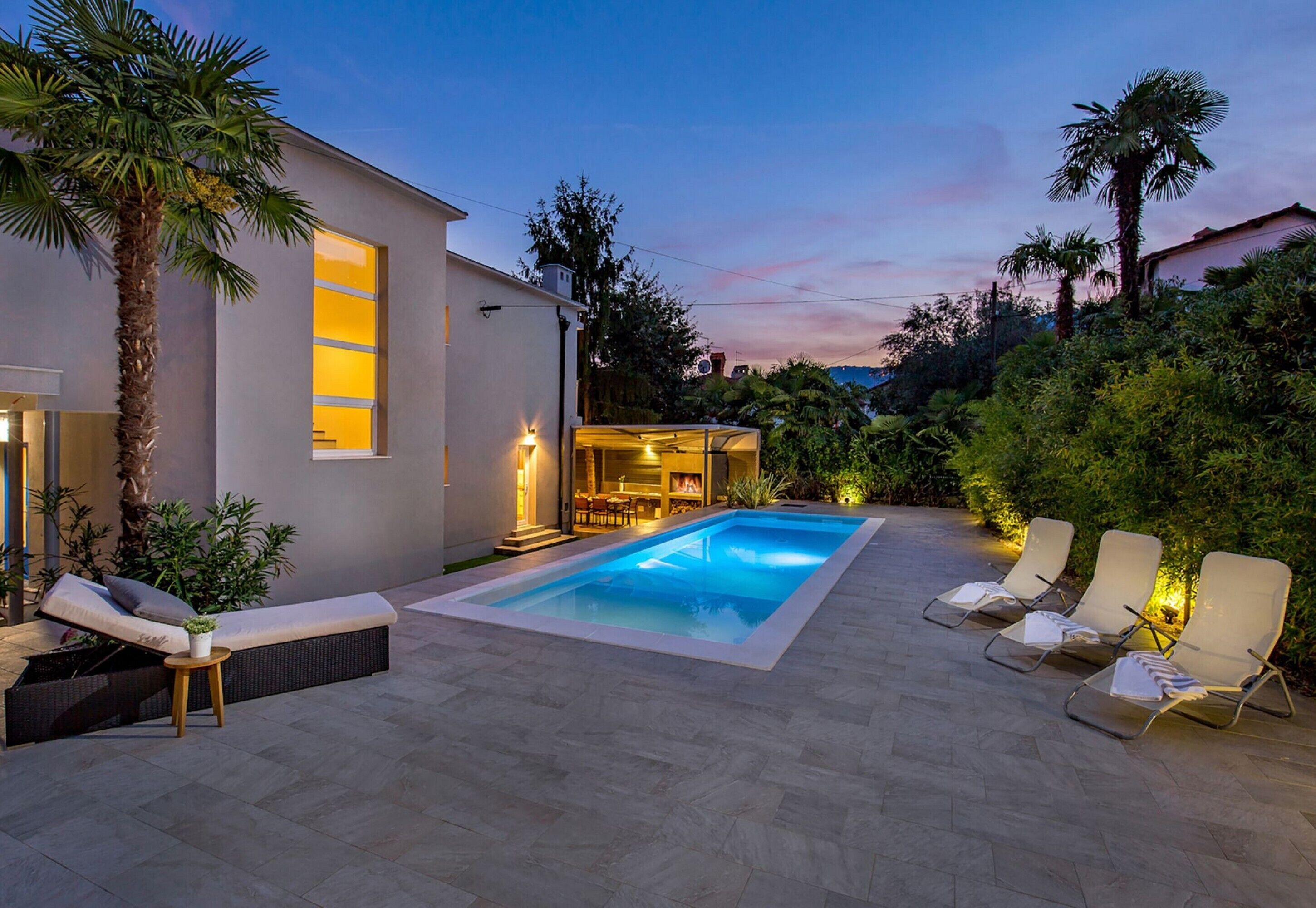 Seasonal outdoor pool, a heated pool