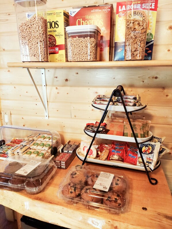 Free daily continental breakfast