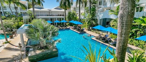 Piscine extérieure, piscine chauffée