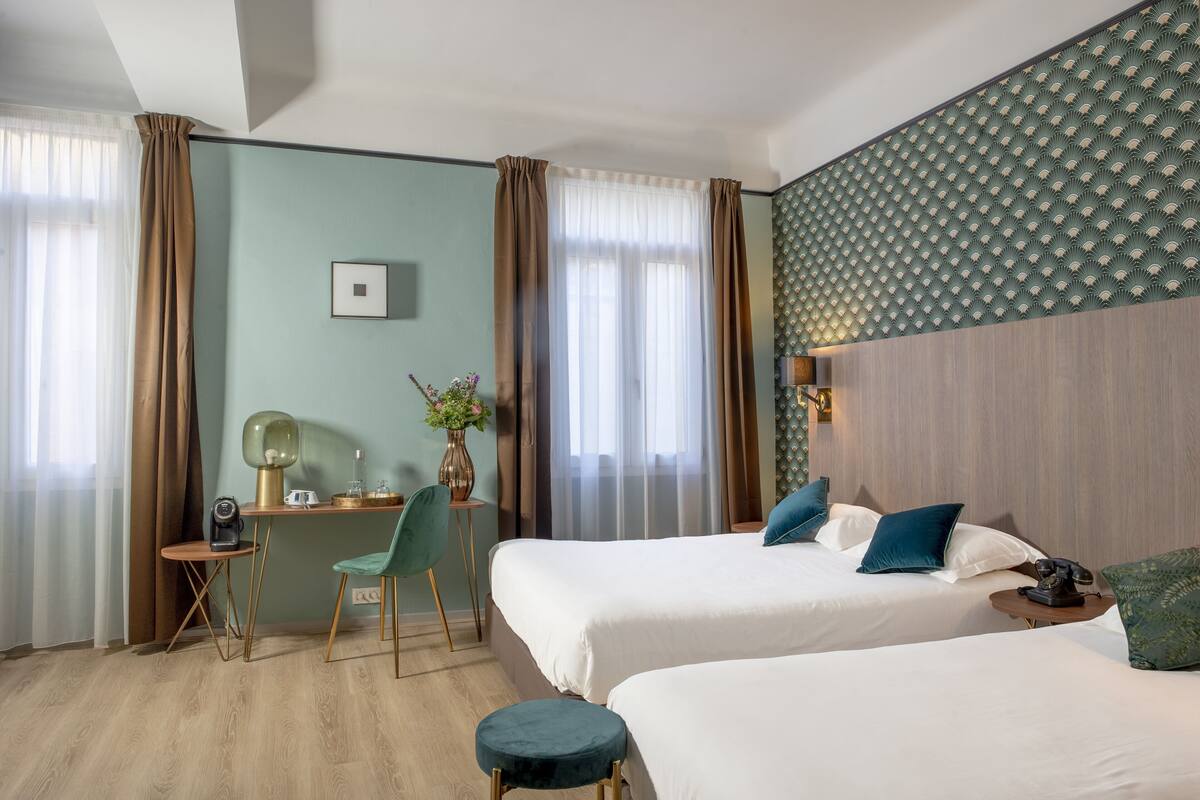 Superior Triple Room