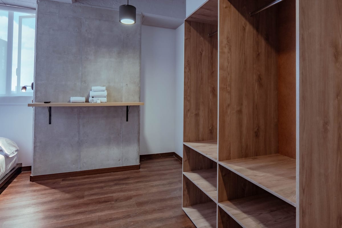 Basic-Einzelzimmer | Individuell dekoriert, kostenloses WLAN, Bettwäsche