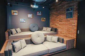 Arcade - Spotty Hotels (Bogotá)