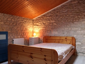 2 bedrooms