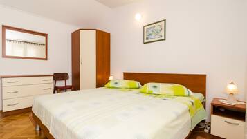 Ferienhaus (Duplex One Bedroom Apt, Terrace,Side ) | 1 Schlafzimmer