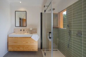 Een douche, een haardroger