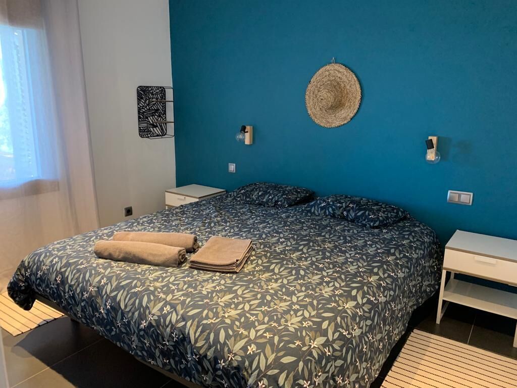 6 chambres, fer et planche à repasser, Wi-Fi, draps fournis