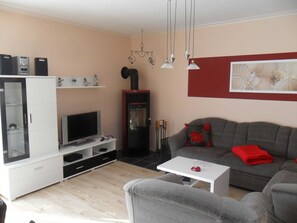 Télévision, cheminée