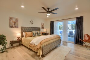 3 bedrooms, iron/ironing board, travel cot, WiFi