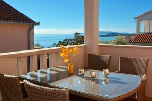 Outdoor dining - PREDRAG 2 with pool, 3 bedrooms & 3 bathrooms (Okrug Gornji)