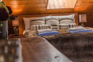4 bedrooms, free WiFi, bed sheets