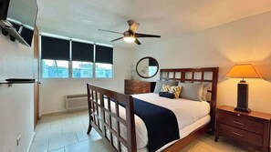 3 bedrooms, desk, iron/ironing board, travel crib