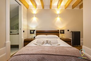 2 dormitorios, tabla de planchar con plancha, wifi y ropa de cama