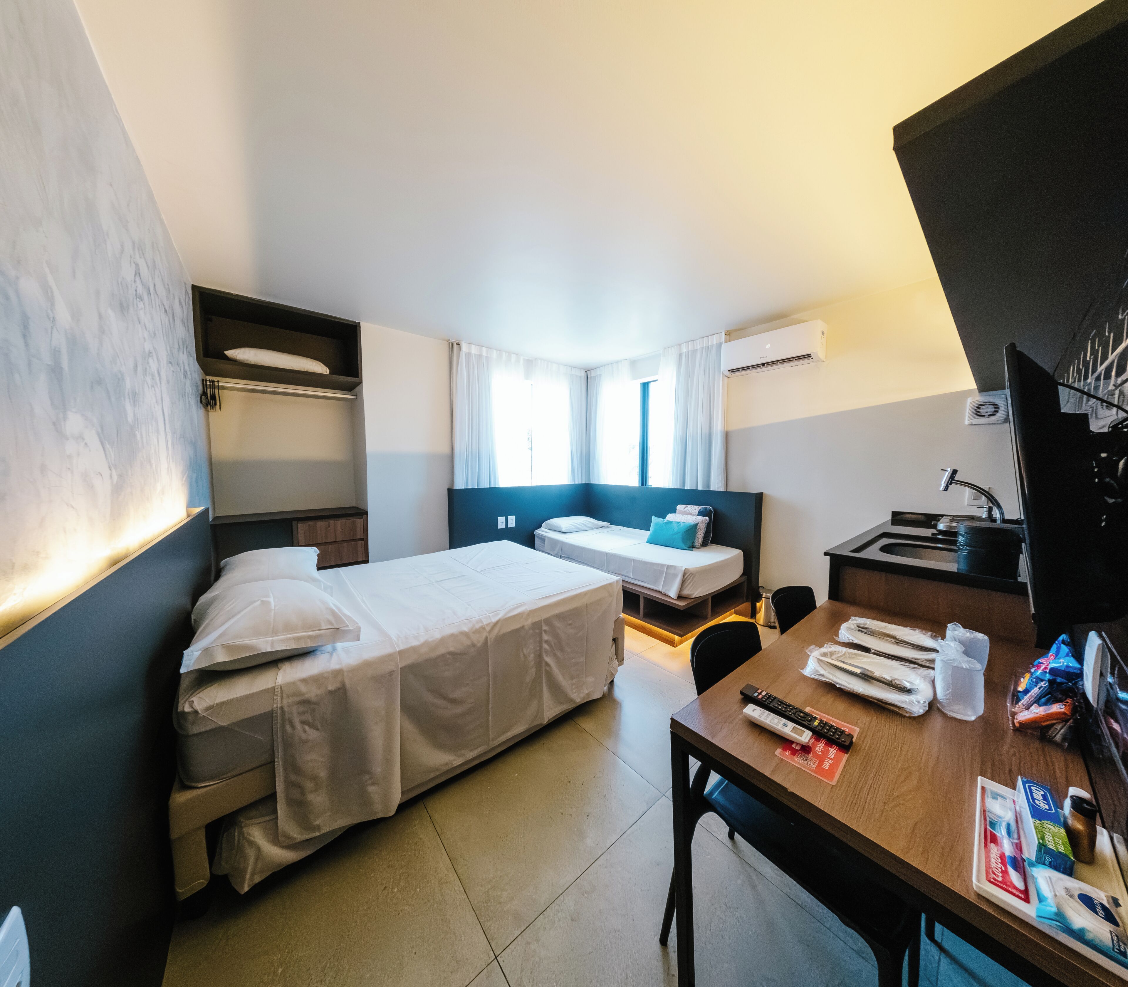Quarto superluxo, vista para a praia | Wi-Fi de cortesia, roupa de cama