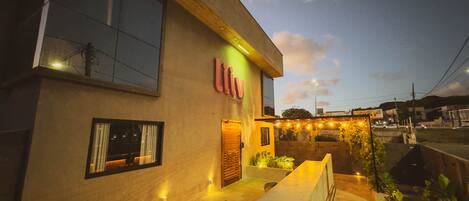 Fachada del alojamiento