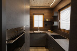 Chalet, 2 Bedrooms | Private kitchen | Fridge, microwave, stovetop, dishwasher - Chalet Cirmolo (Livigno)