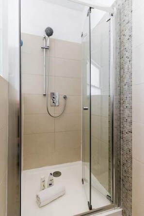 Handtücher, Seife, Shampoo