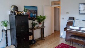 Appartement (1 Bedroom) | 1 chambre, espace de travail pour ordinateur portable, draps fournis