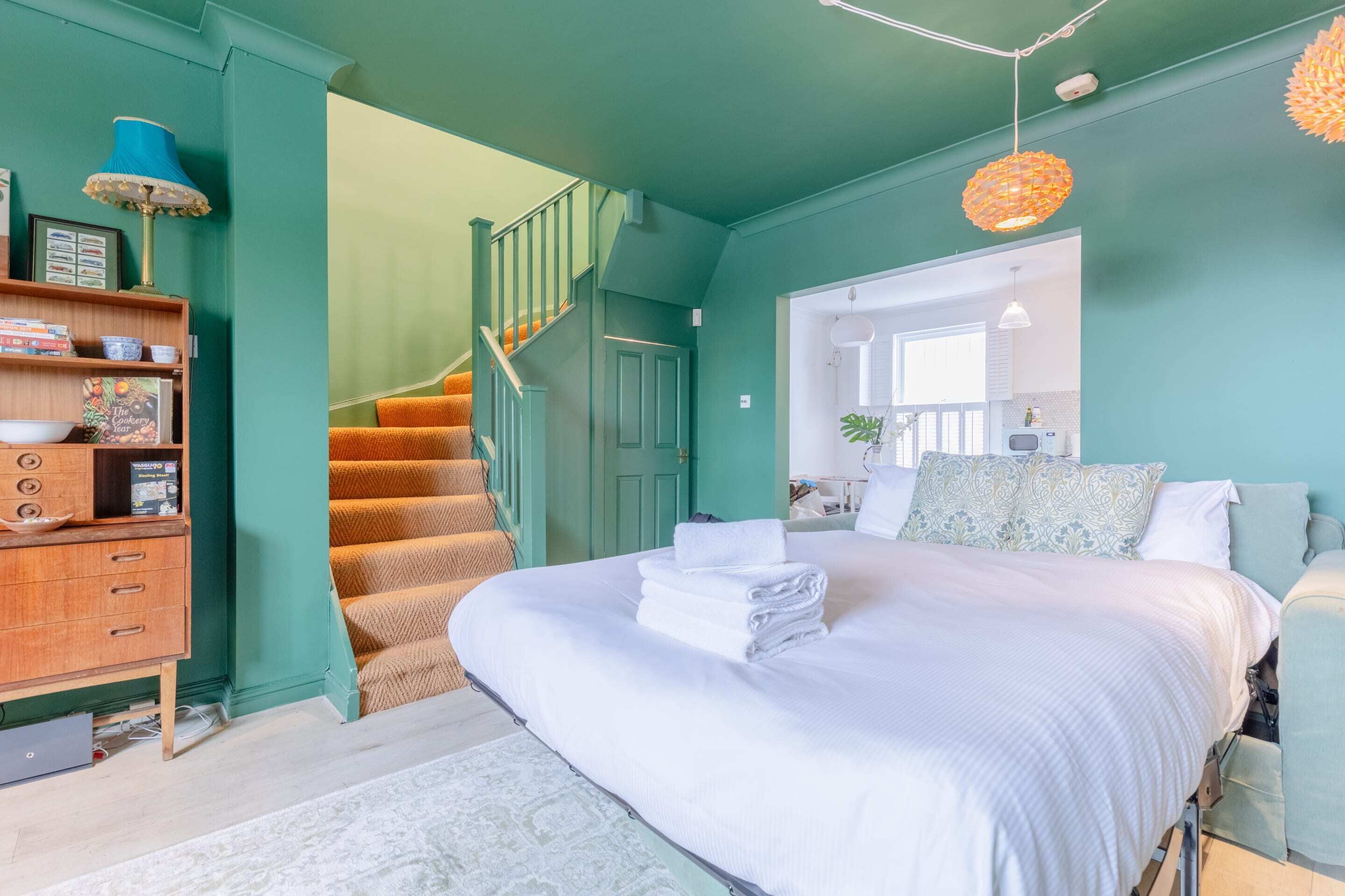 อพาร์ทเมนท์ (3 Bedrooms) | 3 ห้อง  นอน, พื้นที่ทำงานแบบใช้แล็ปท็อป, เตารีด/โต๊ะรีดผ้า, Wi-Fi ฟรี