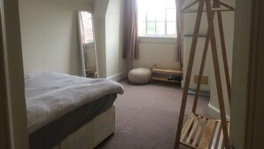 2 bedrooms, bed sheets