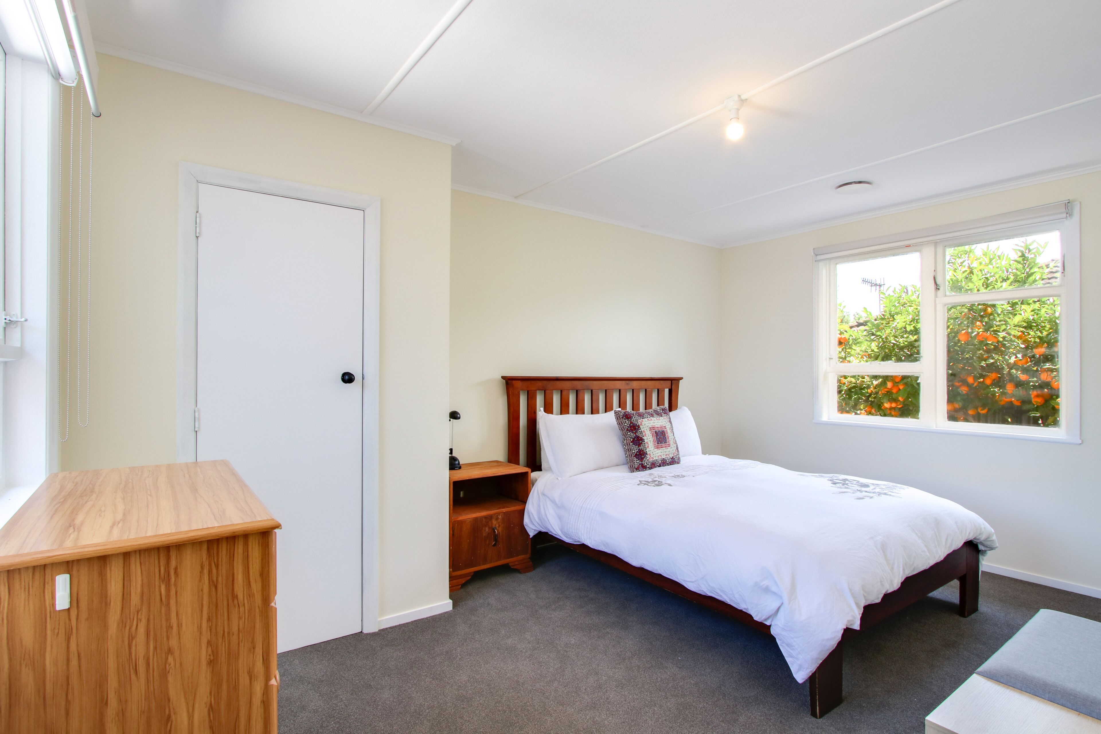 3 habitaciones, tabla de planchar con plancha y wifi 