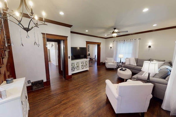 Large living room and entry.