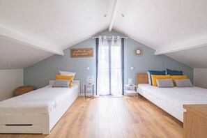 2 bedrooms, iron/ironing board, free WiFi, bed sheets