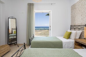 2 bedrooms, in-room safe, iron/ironing board, free WiFi