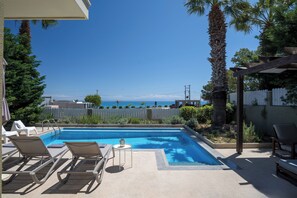 Piscina a l'aire lliure 