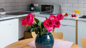 Studio Suite | Private kitchenette - Sleepway Apartments - English Dream (Poznan)