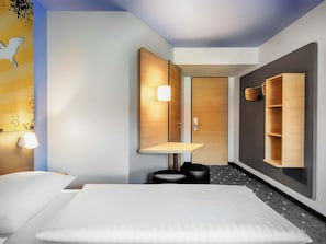 1 bedroom, hypo-allergenic bedding, free WiFi, bed sheets