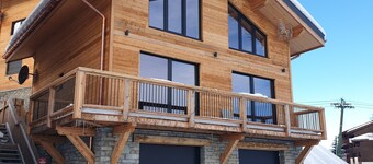 CHALET SKI AUX PIEDS PARADISKI LA PLAGNE LES COCHES HAUT DE GAMME