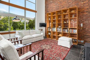 Signature Apartment | Living room - Westside Studios 311 (Cape Town)