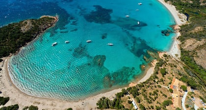 Santa-Giulia beach&Bergerie&U Caseddu