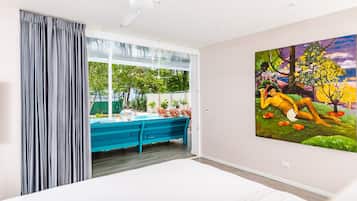 4 bedrooms, iron/ironing board, travel cot, free WiFi