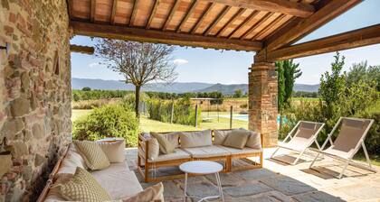 Villa Poggio del Sole, 8-10 Pax, Private Pool, Air Conditioned