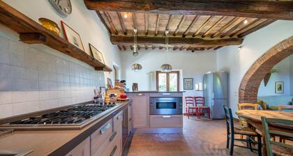 Villa Poggio del Sole, 8-10 Pax, Private Pool, Air Conditioned