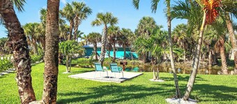 West End Paradise Unit Seahorse 3 - two bedroom suite w/water views