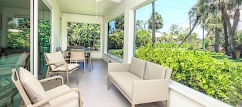 West End Paradise Unit 2 Seahorse 3 - two bedroom suite w/water views