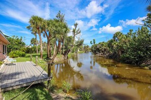 Property grounds - West End Paradise Unit Fish 6 - One bedroom suite w/water views (Sanibel)