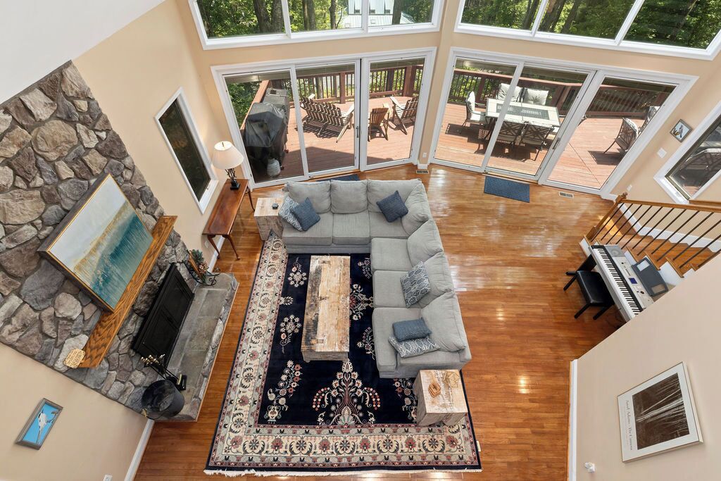 智能电视、壁炉、电子游戏、影片库