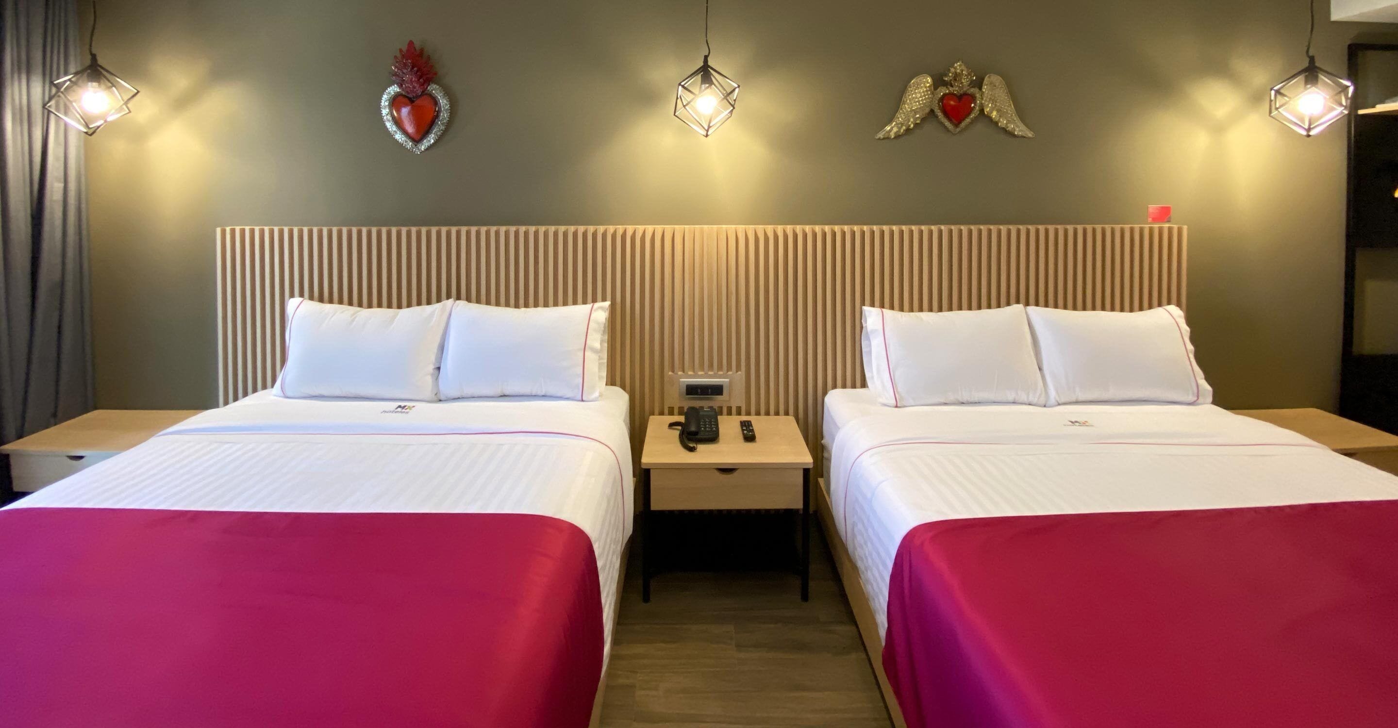 standard double room | down duvets, in-room safe, desk, blackout curtains