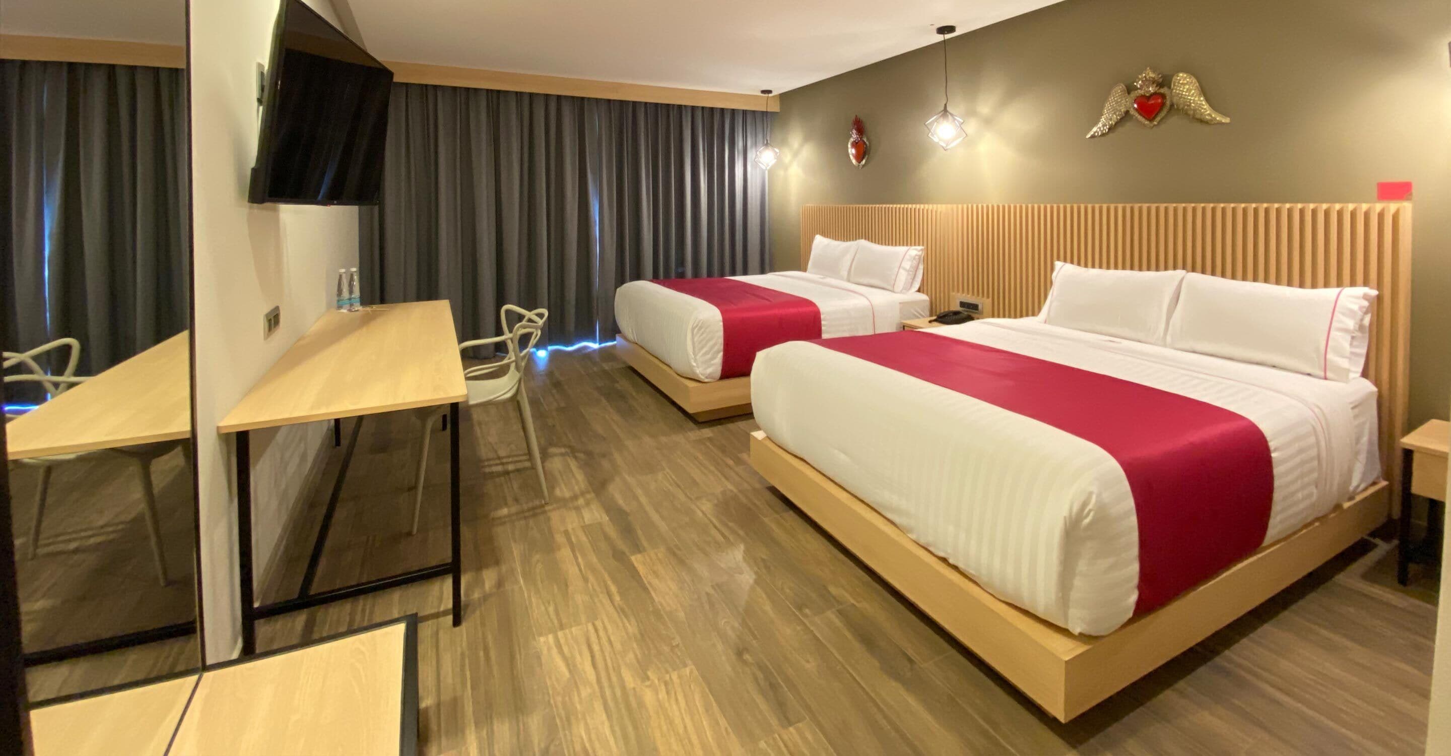 standard double room | down duvets, in-room safe, desk, blackout curtains