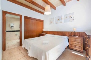 3 camere, ferro/asse da stiro, Wi-Fi